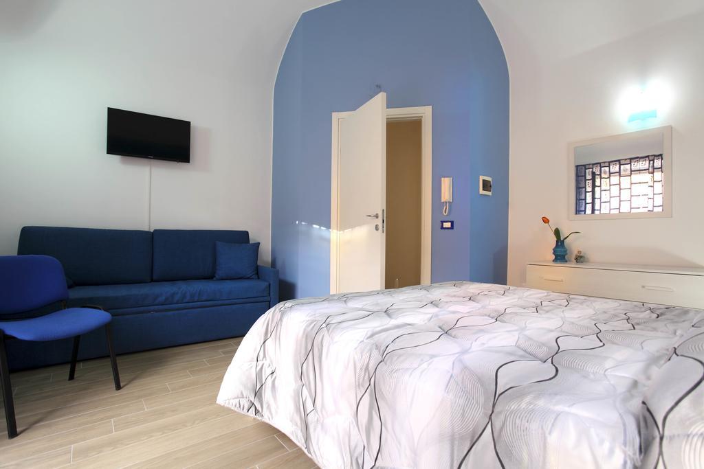 B&B La Grande Mela サント・ステーファノ・ディ・カマストラ 部屋 写真